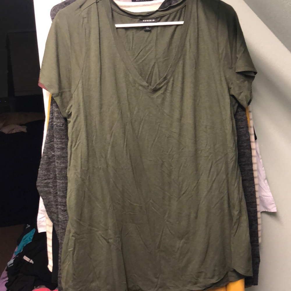 Short sleeved tee
